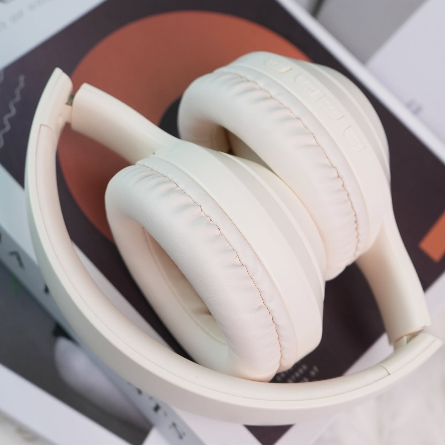 Wireless On-Ear Headphones,Deep Bass Sound Earbuds, Hands-free call with VoiceAware